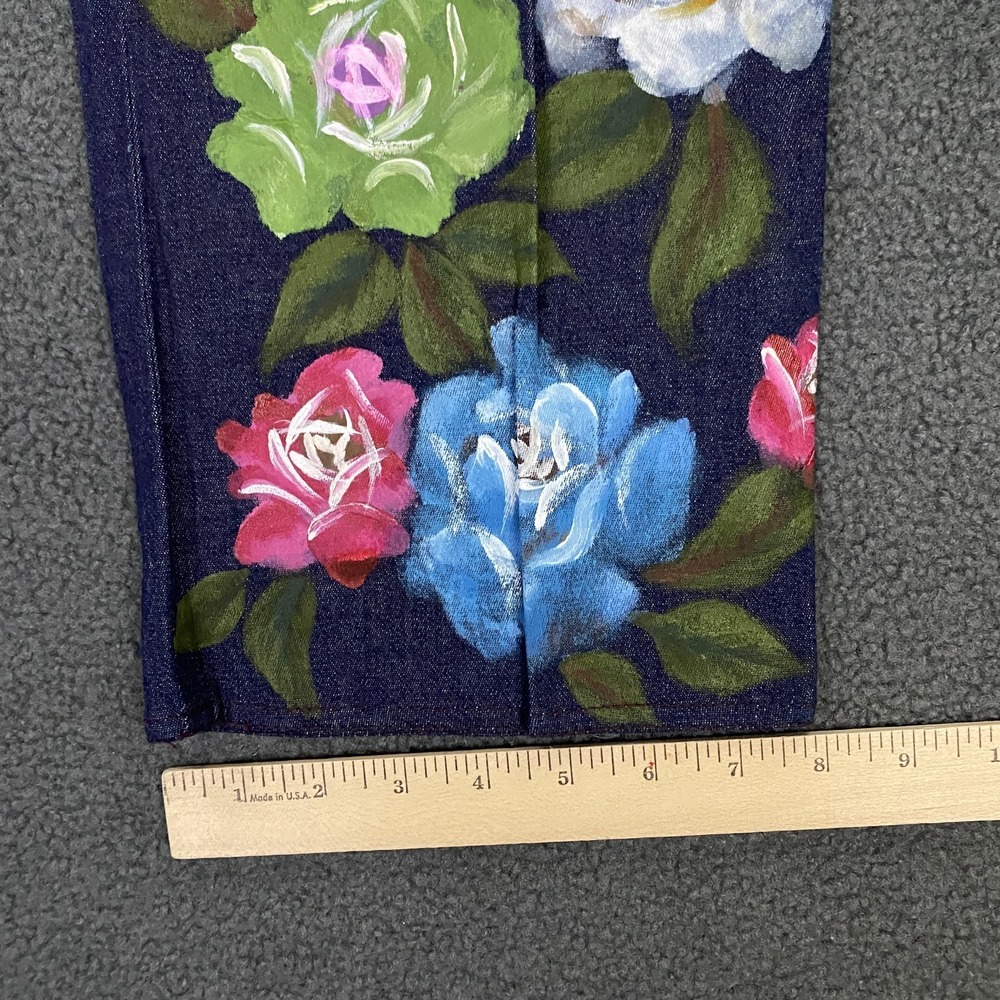 VTG Y2K Mandalay Jeans size 4 Straight Leg Hand Painted Flowers Patch Pocket - Picture 14 of 15